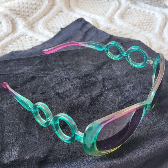 Accessories - Blue Green Pink Round Sunnies